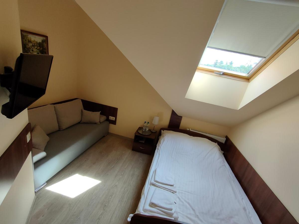 Hotel Viwaldi Baruchowo Exteriör bild