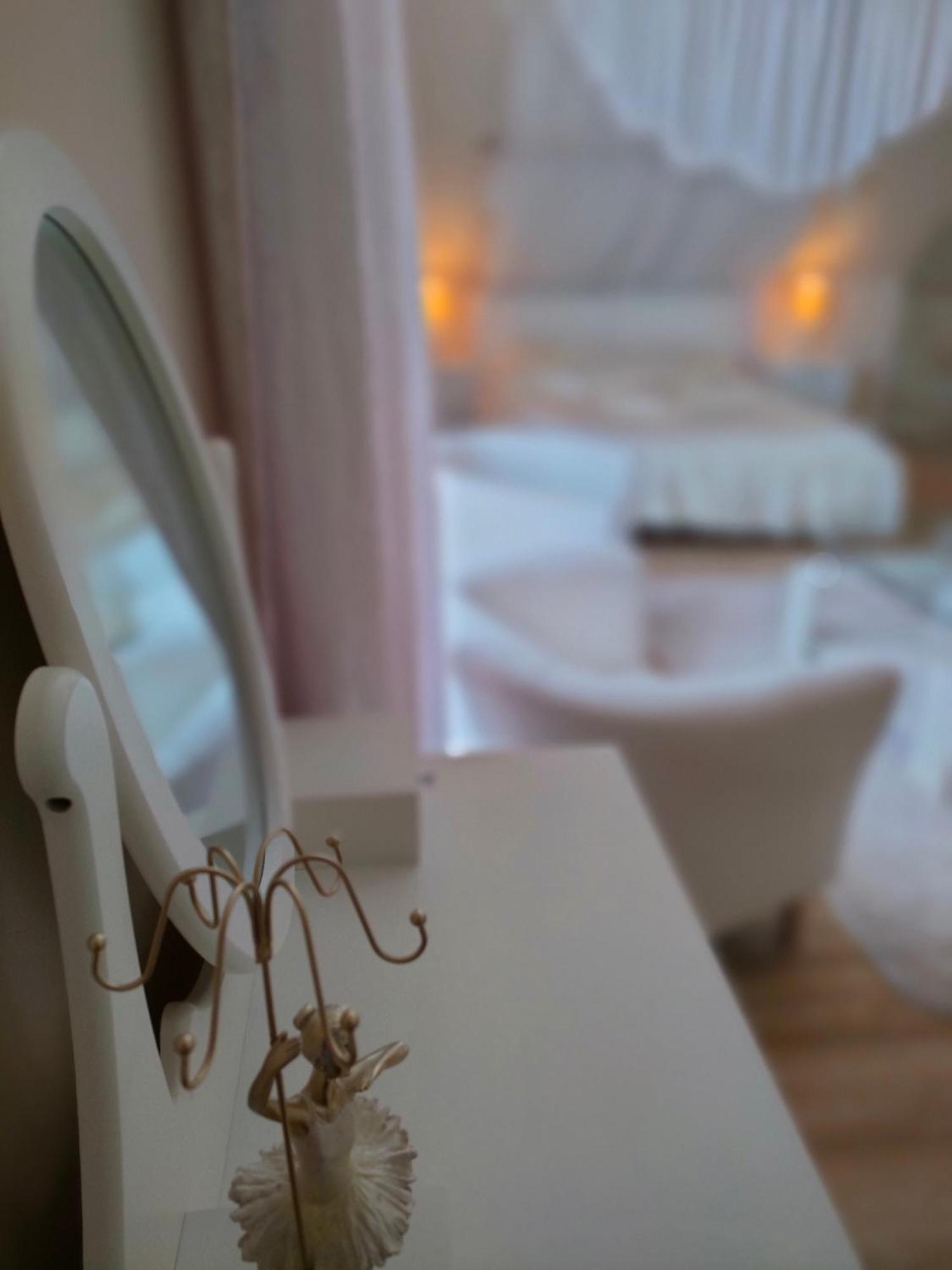 Hotel Viwaldi Baruchowo Exteriör bild
